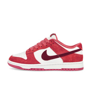 W Dunk Low